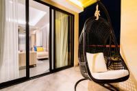 Big Dragon Villas Ubud的休息区