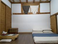 耶陶尔韩屋旅馆客房内的一张或多张床位