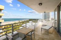 Hilton Bentley Miami South Beach的阳台或露台
