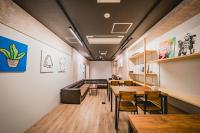 hotel atarayo osaka的休息区