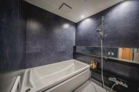 hotel atarayo osaka的一间浴室