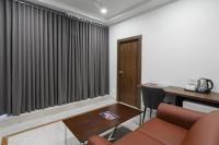 Hotel Kinara Grand的休息区