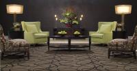 Crowne Plaza Indianapolis-Airport by IHG的休息区