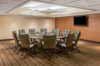 Crowne Plaza Indianapolis-Airport by IHG商务区和/或会议室