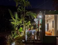 Ashitoku Bungalow - Vacation STAY 67581v外面的花园