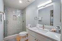 Seascape Boardwalk Villa 277的一间浴室
