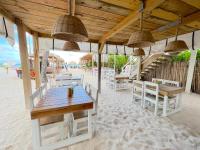 SERENITY SUITES with ROOFTOP POOL, BEACH CLUB, SPA, RESTAURANTS平面图