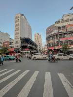 胡志明市景观或在别墅看到的城市景观