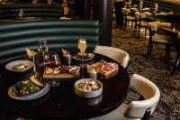 The Westminster London, Curio Collection by Hilton的酒水