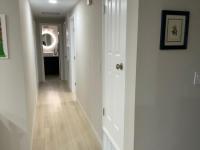 In a quiet neighborhood near the Main Street-Room C平面图