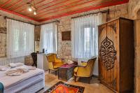 Luwian Stone House客房内的一张或多张床位