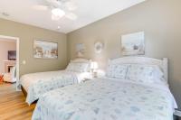 Less Than 2 Mi to Beach Savannah Shores Resort Condo!客房内的一张或多张床位