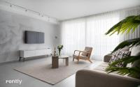 Luxury Apartments And Studios At Sea Side By Rently的电视和&#47;或娱乐中心