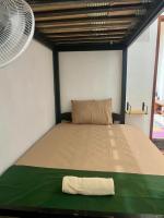 Zzz Hostel Malang客房内的一张或多张床位