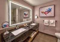 Atlantis Casino Resort Spa的一间浴室