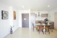 Accra Luxury Apartments at The Gallery的厨房或小厨房