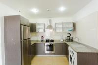 Accra Luxury Apartments at The Gallery的厨房或小厨房