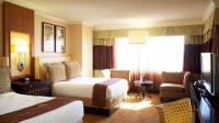 Harrahs Hotel Reno客房内的一张或多张床位