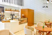 Grand Mercure Dubai City的休息区