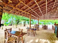 Dosplaya Ecocamp餐厅或其他用餐的地方