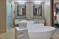 The St. Regis Bermuda Resort的一间浴室