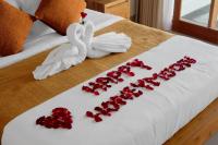 Luxury Nanda villa Ubud客房内的一张或多张床位