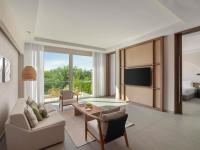 Rixos The Palm Hotel &amp; Suites - Ultra All Inclusive的电视和&#47;或娱乐中心