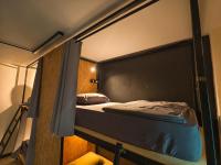 TIMN Hostel Female Only客房内的一张或多张床位