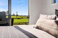 Country Comfort - only 10 minutes from Hamilton CBD外面的花园