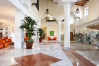Iberostar Selection Andalucia Playa大厅或接待区