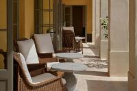 Hôtel du Couvent, a Luxury Collection Hotel, Nice的休息区