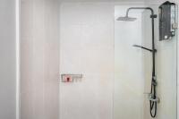 Kata Station Boutique Hotel的一间浴室