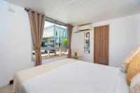 Kata Station Boutique Hotel客房内的一张或多张床位
