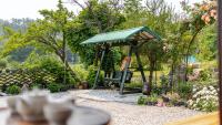 Gangneung ggabinejip hanok pension外面的花园