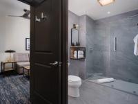 The Rockwell Inn的一间浴室