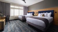 The Rockwell Inn客房内的一张或多张床位