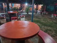 Hospedagem Aconchego Do Lar餐厅或其他用餐的地方