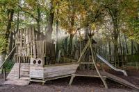 Ferienpark Rübezahl am Müggelsee, Haus 21 Efeu mit eigener Sauna, idealer Ort für Natur- und Erholungssuchende, für Radfahrer, Familien mit Kindern und Hundeliebhaber外面的花园