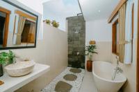 Uma Jala Villa Ubud的一间浴室