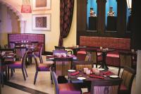 Oaks Ibn Battuta Gate Dubai餐厅或其他用餐的地方