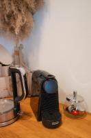 埃拉特独特套房山林小屋的咖啡和沏茶工具