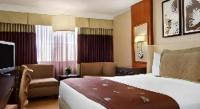 Harrahs Hotel Reno客房内的一张或多张床位