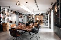 Sir Savigny Hotel, part of Sircle Collection的休息区