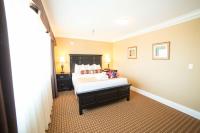 Abercorn Hotel, Trademark Collection by Wyndham客房内的一张或多张床位