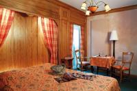 Hôtel A la Vignette - COLMAR-NORD客房内的一张或多张床位
