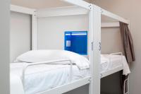 Malaga Stop Hostel AB客房内的一张或多张床位