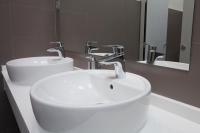 Malaga Stop Hostel AB的一间浴室