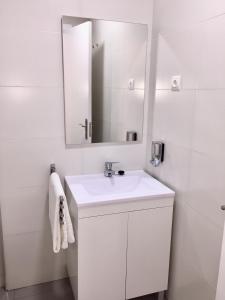 太阳客房宾馆（拉诺加雷拉广场）的一间浴室