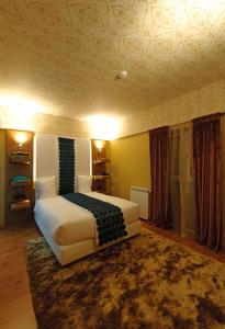 瑟沃尔里约酒店客房内的一张或多张床位