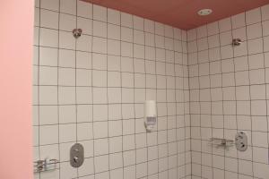 哥廷根博克斯酒店（应用程序酒店）的一间浴室